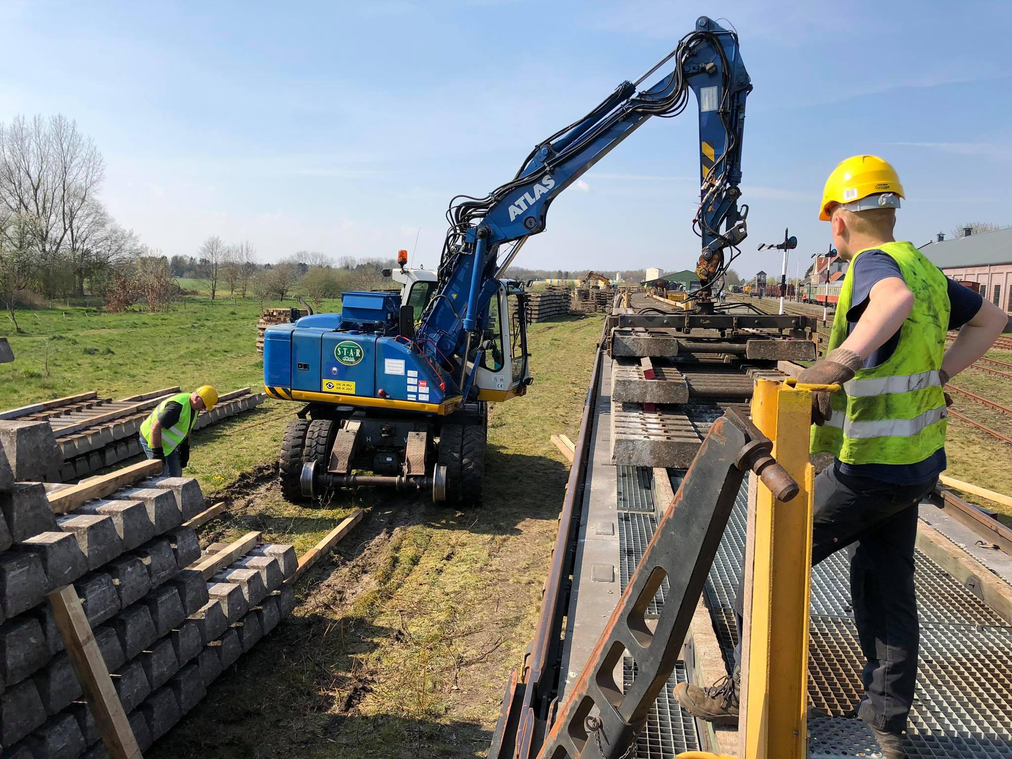 Lossen van de dwarsliggers